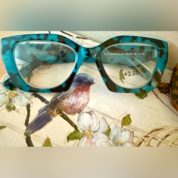 (SOLD) NWOT Vince Camuto Premium Reading Glasses - Picture 3 of 14